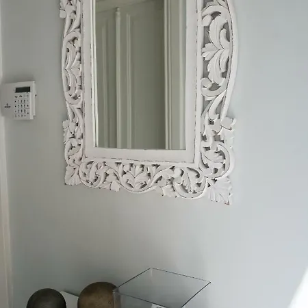 Covelo Apartment *